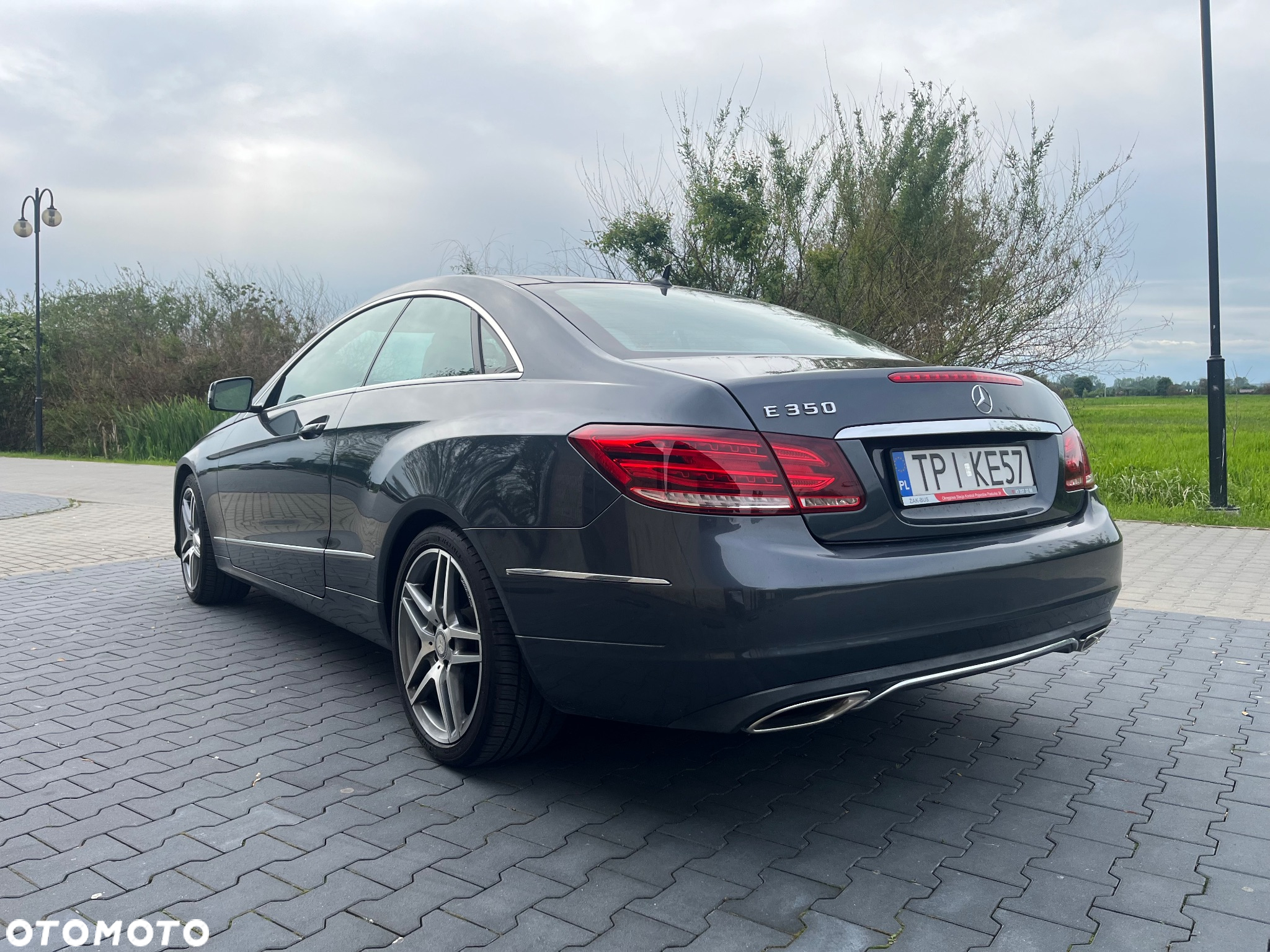 Mercedes-Benz Klasa E 350 Coupe 7G-TRONIC - 4