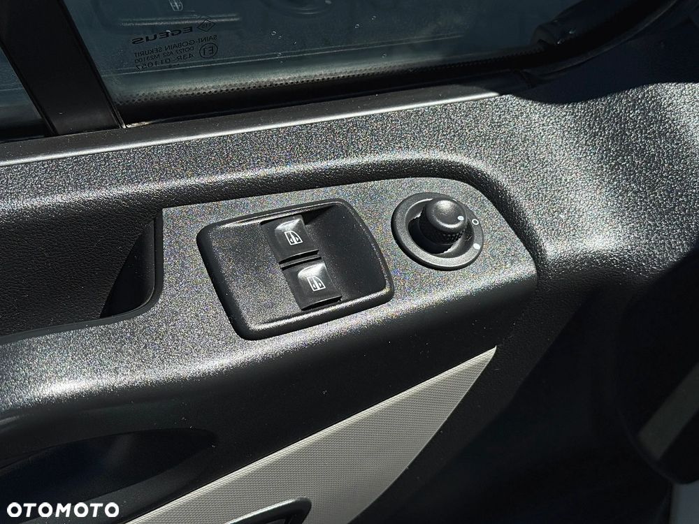 Renault Trafic - 11