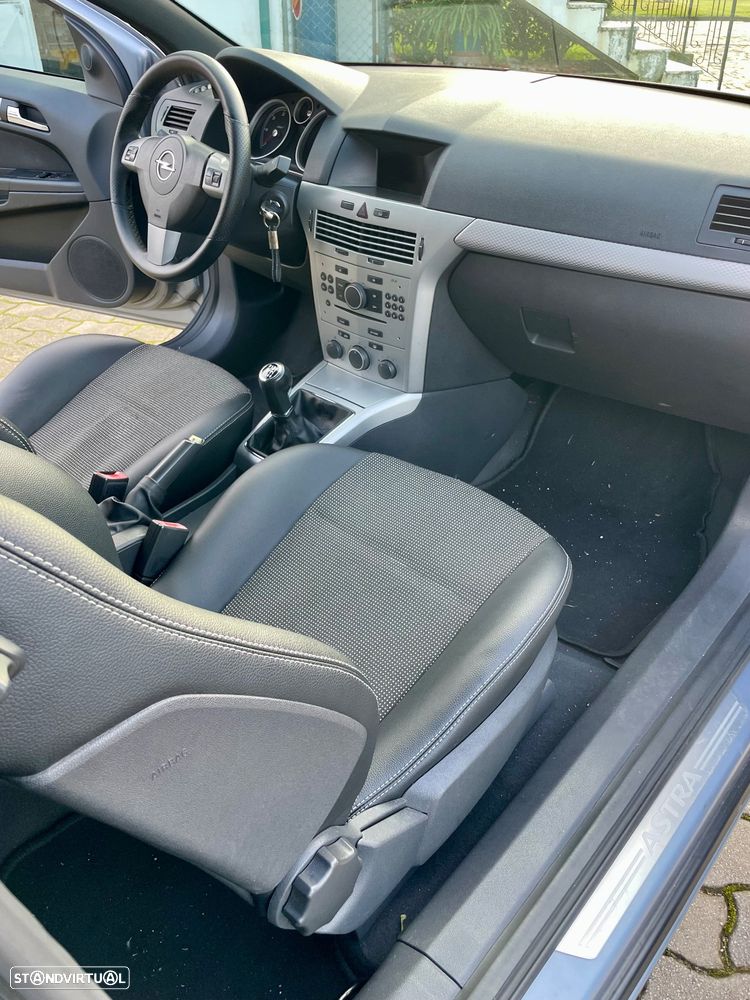 Opel Astra GTC 1.3 CDTI - 18