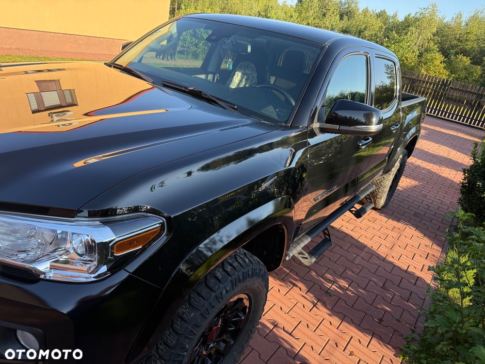 Toyota Tacoma - 3