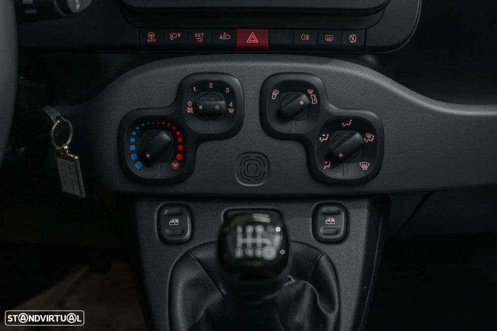 Fiat Panda 1.0 Hybrid City Cross - 19