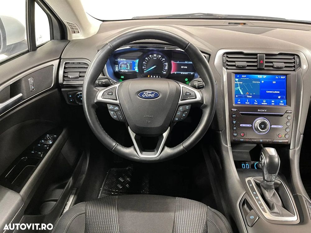 Ford Mondeo 2.0 HEV Titanium - 7