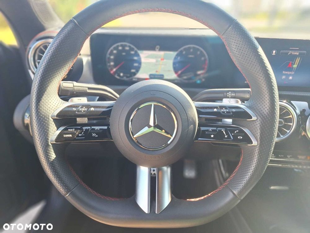 Mercedes-Benz CLA 200 AMG Line 7G-DCT - 15