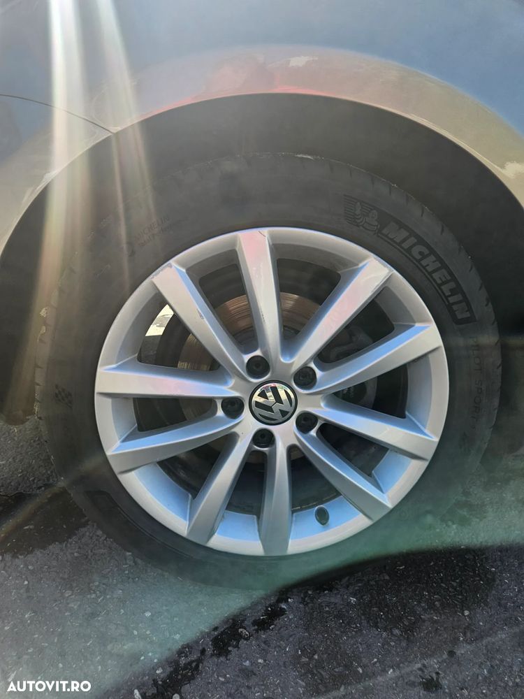 Volkswagen Passat 2.0 TDI BlueMotion Tehnology Highline - 15