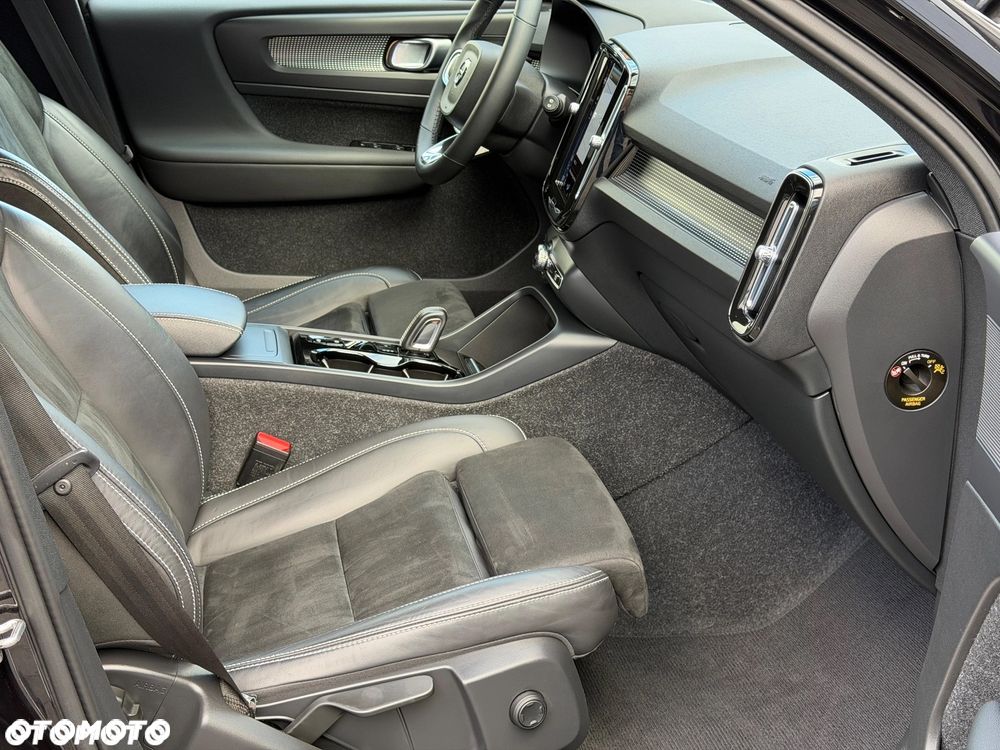 Volvo XC 40 T3 Geartronic RDesign - 35