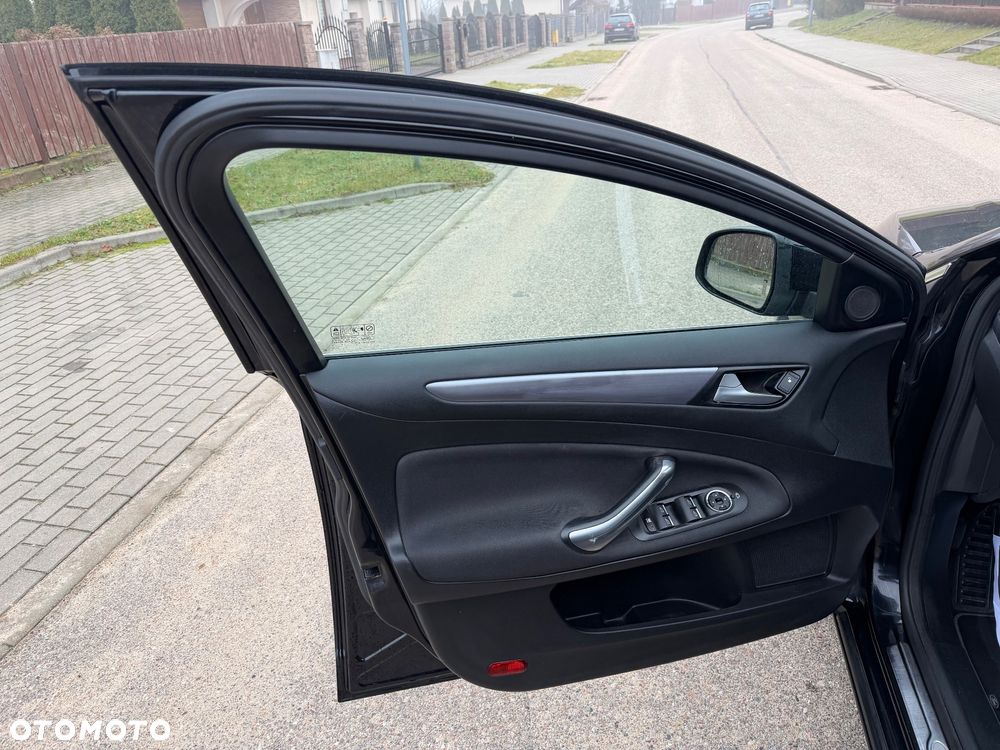 Ford Mondeo 2.0 TDCi Viva Titanium - 28