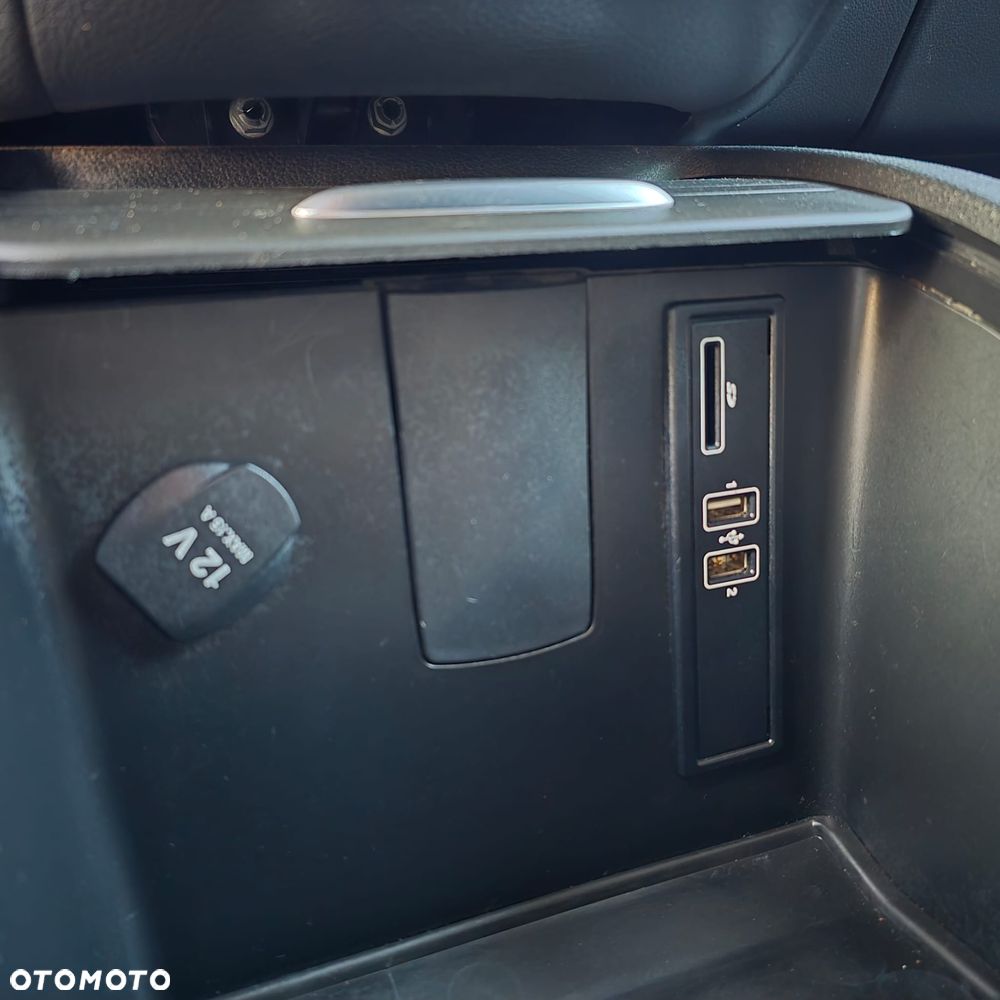 Mercedes-Benz Klasa V 250 (BlueTEC) d kompakt 7G-TRONIC Avantgarde Edition - 38