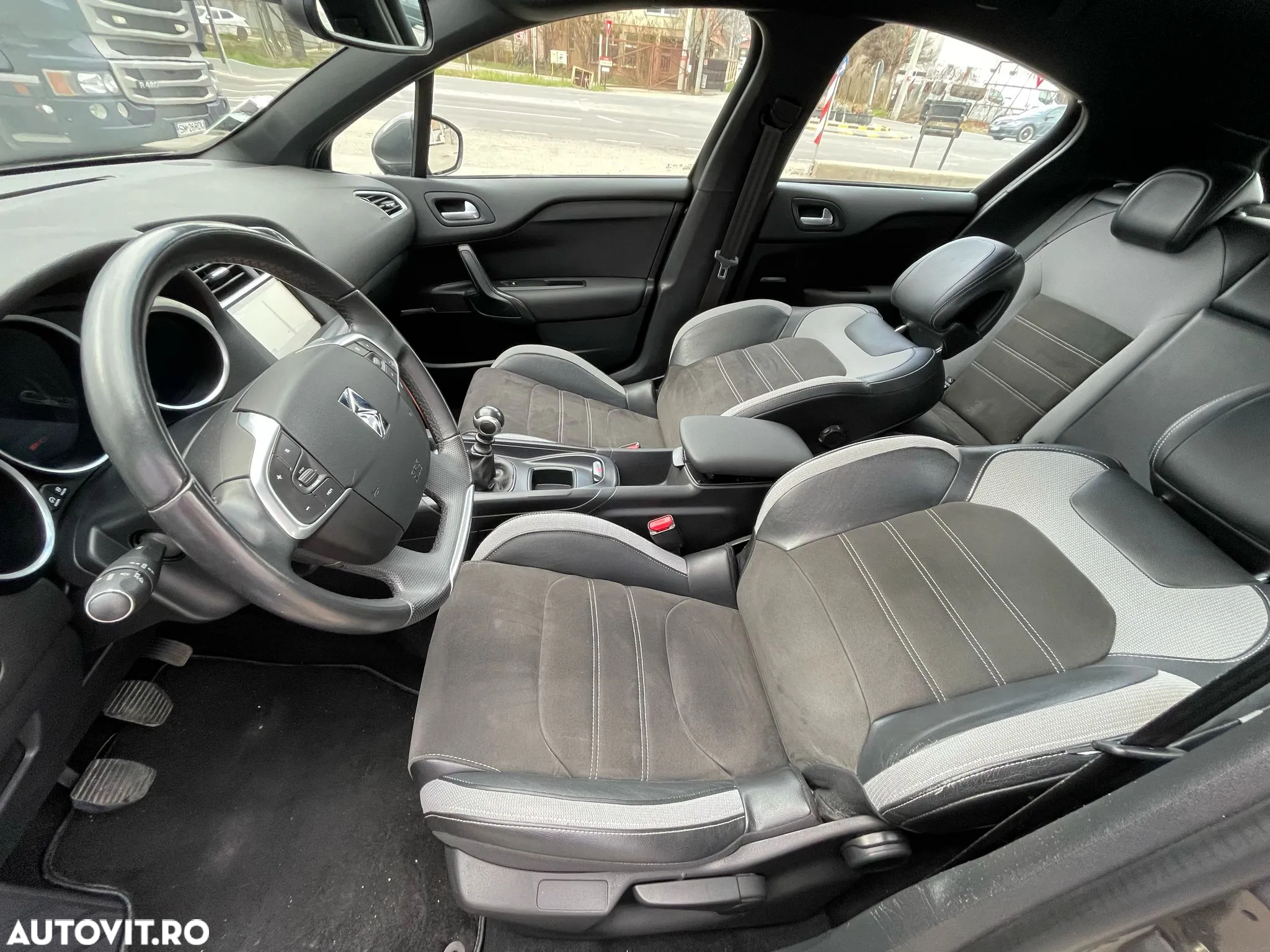 DS Automobiles DS 4 DS4 BlueHDi S&S BVM6 So Chic - 9