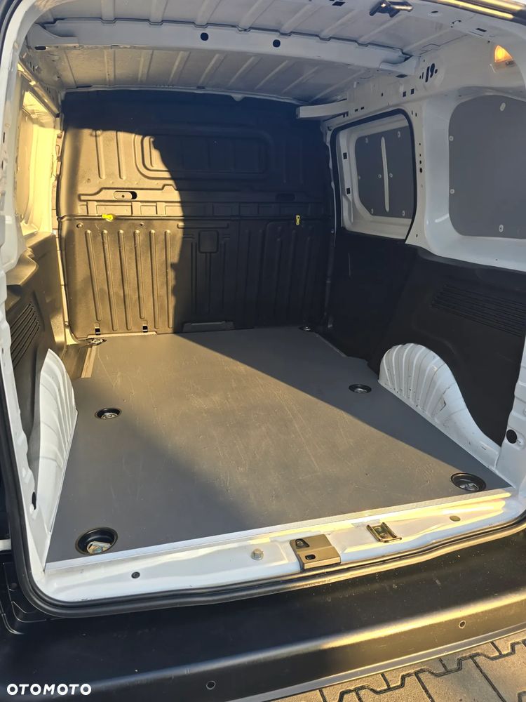 Toyota Proace City - 7