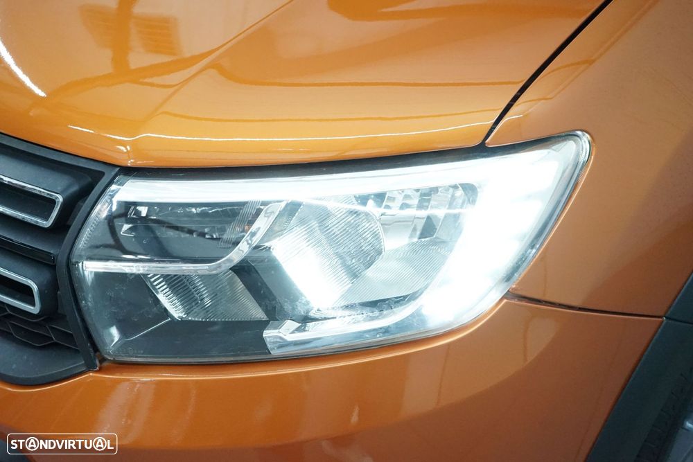 Dacia Sandero Stepway TCe 90 Easy-R S&S Celebration - 9