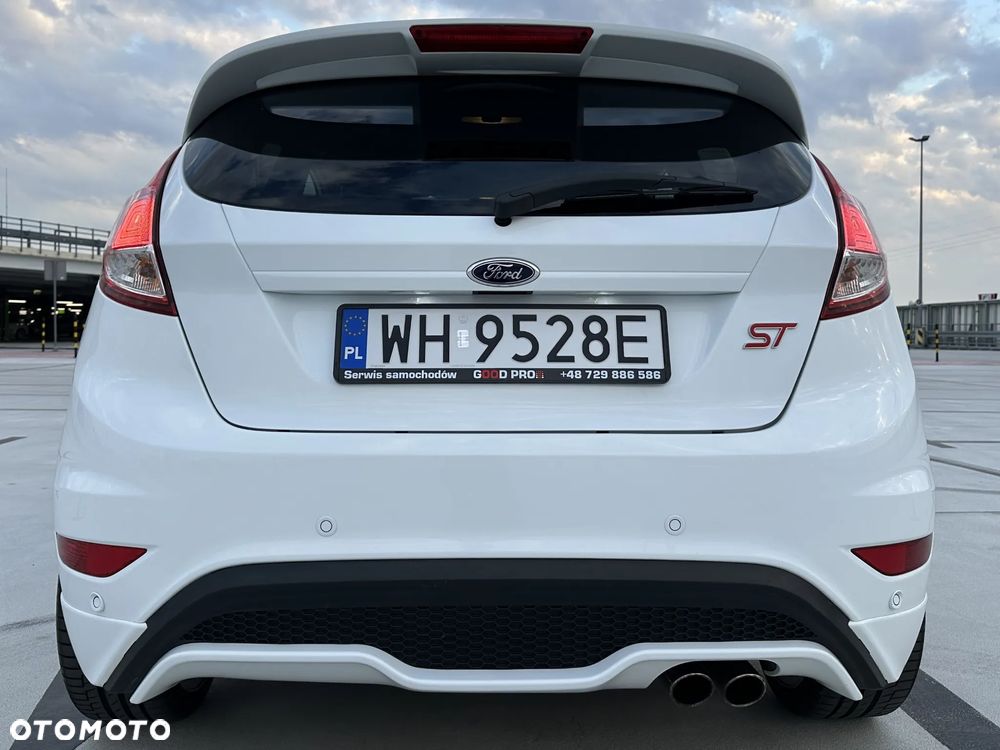 Ford Fiesta 1.6 EcoBoost ST - 3