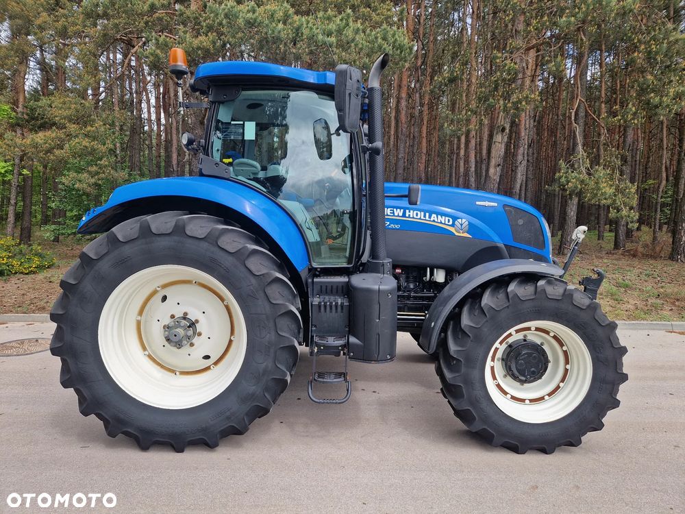 New Holland T7.200 AUTOCOMMAND - 2