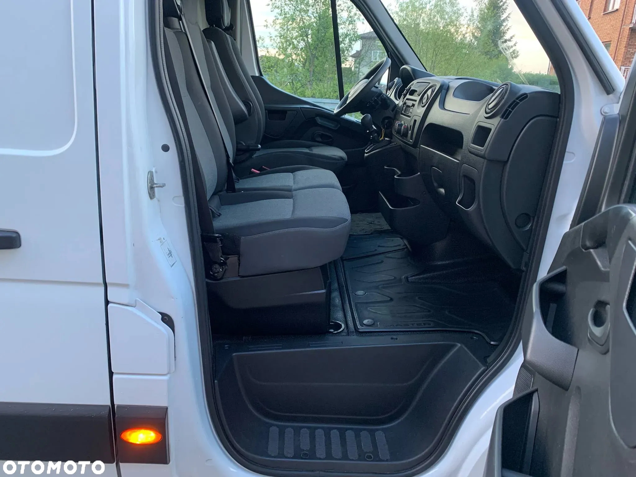 Renault Master Long Bluetooth - 24