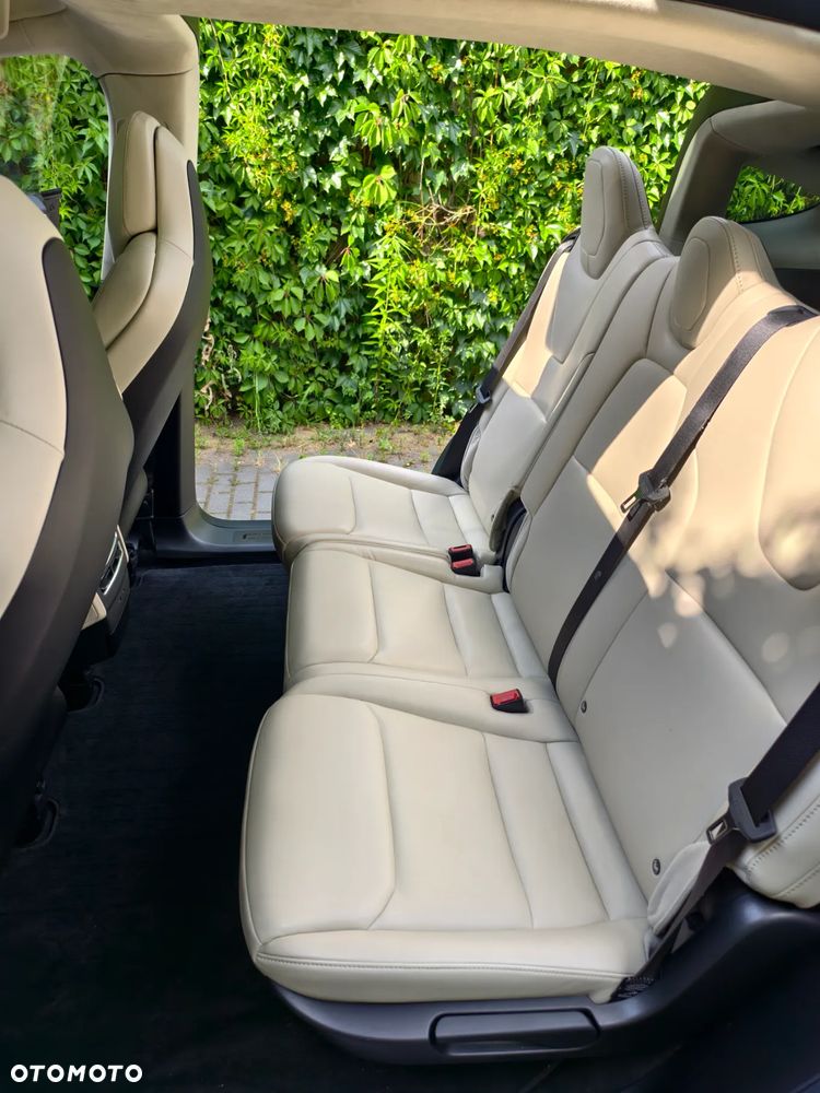 Tesla Model X Long Range Plus - 21