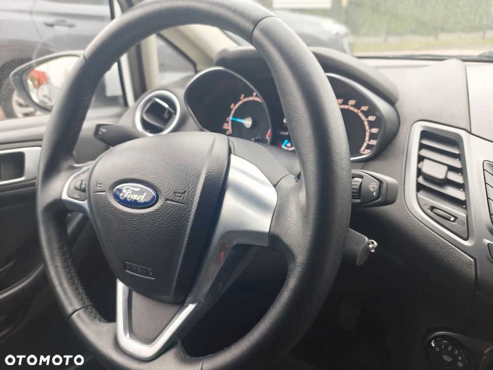 Ford Fiesta 1.25 Celebration - 22
