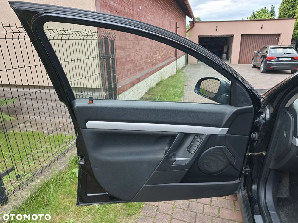 Opel Vectra 1.8 CDX - 10