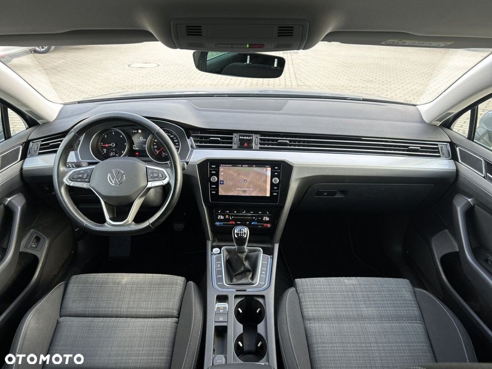 Volkswagen Passat Variant 2.0 TDI EVO Business - 18