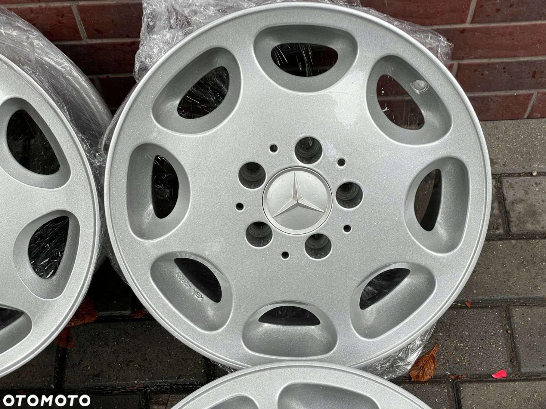 Alu Felgi MERCEDES 8 LOCH 15" 7J ET40 W124 W201 - 6