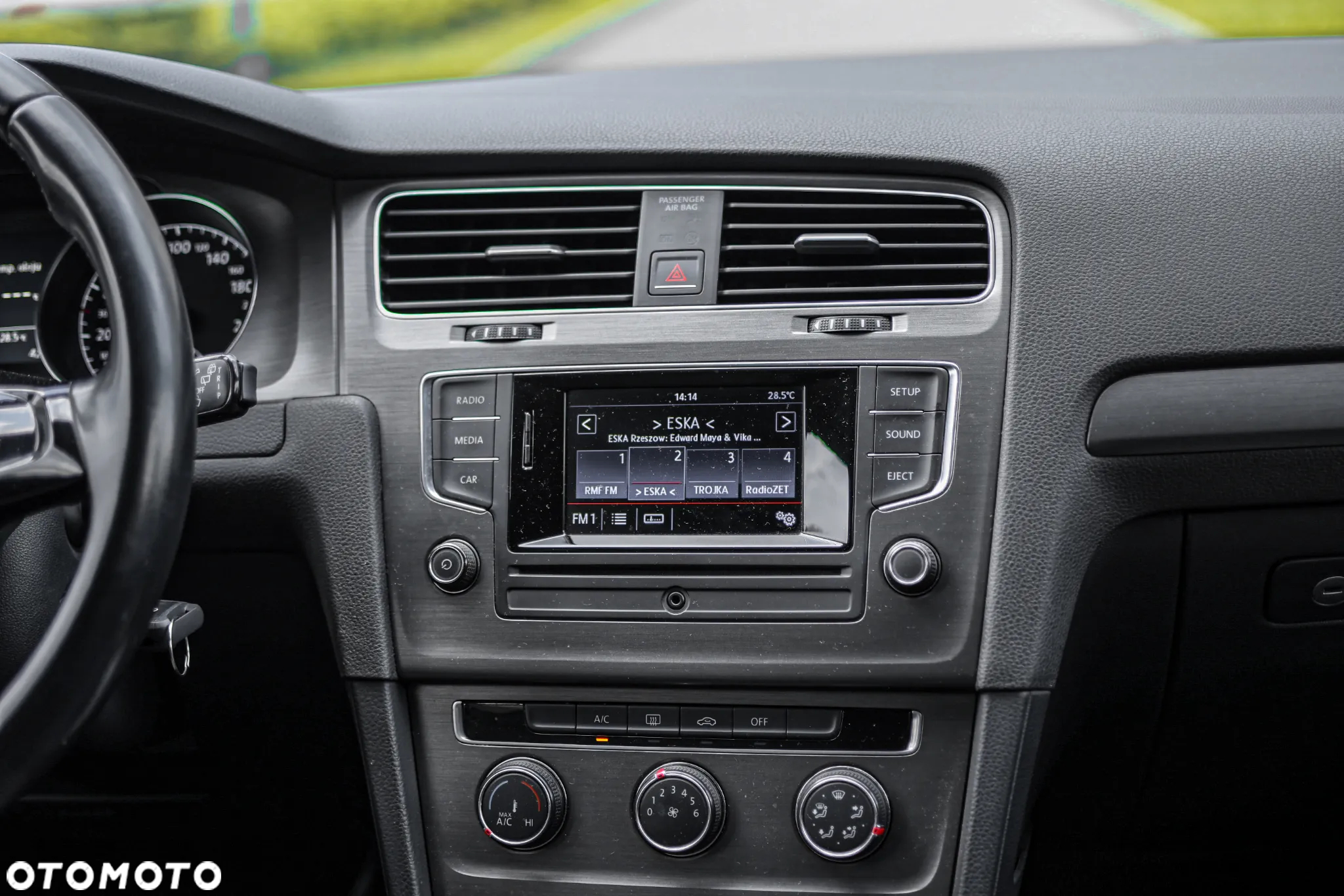 Volkswagen Golf VI 1.2 TSI Comfortline - 13