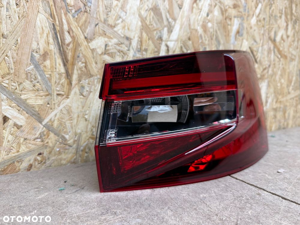 LAMPA TYŁ PRAWA LED SKODA SUPERB III 3V9945208 - 16