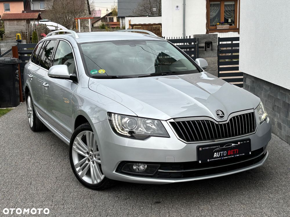 Skoda Superb 2.0 TDI Green tec DSG Elegance - 10