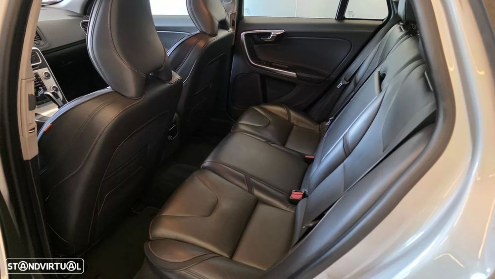 Volvo V60 2.0 D4 VOR - 48