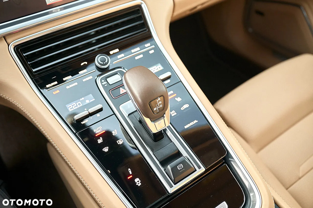 Porsche Panamera - 28