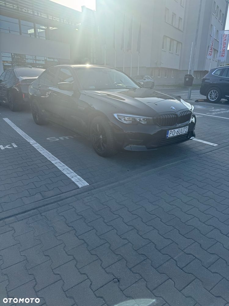 BMW Seria 3 318i - 5