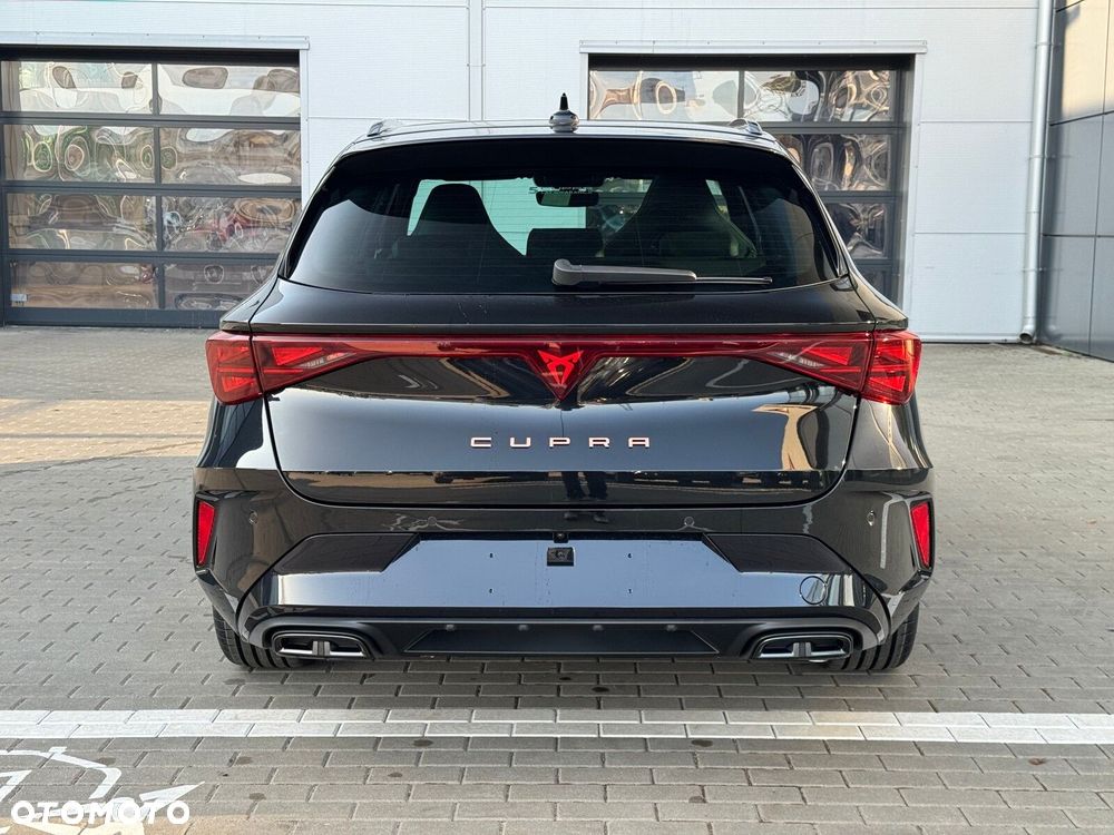 Cupra Leon Sportstourer 2.0 TSI 4Drive DSG - 5