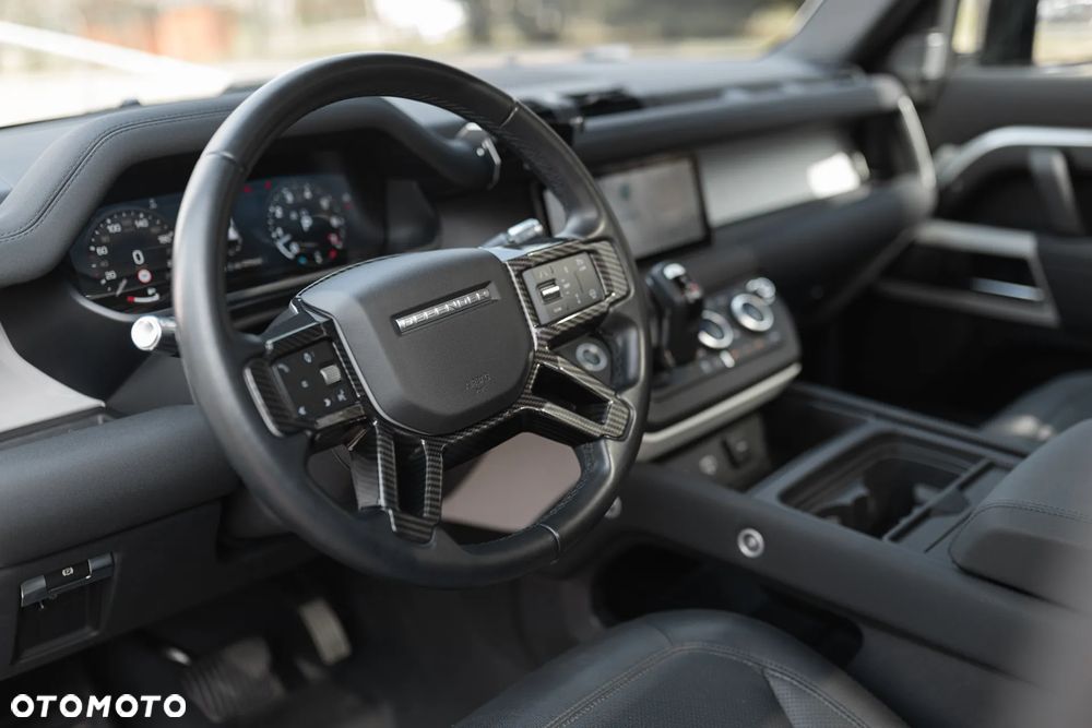 Land Rover Defender 3.0 P400 mHEV First Edition - 20