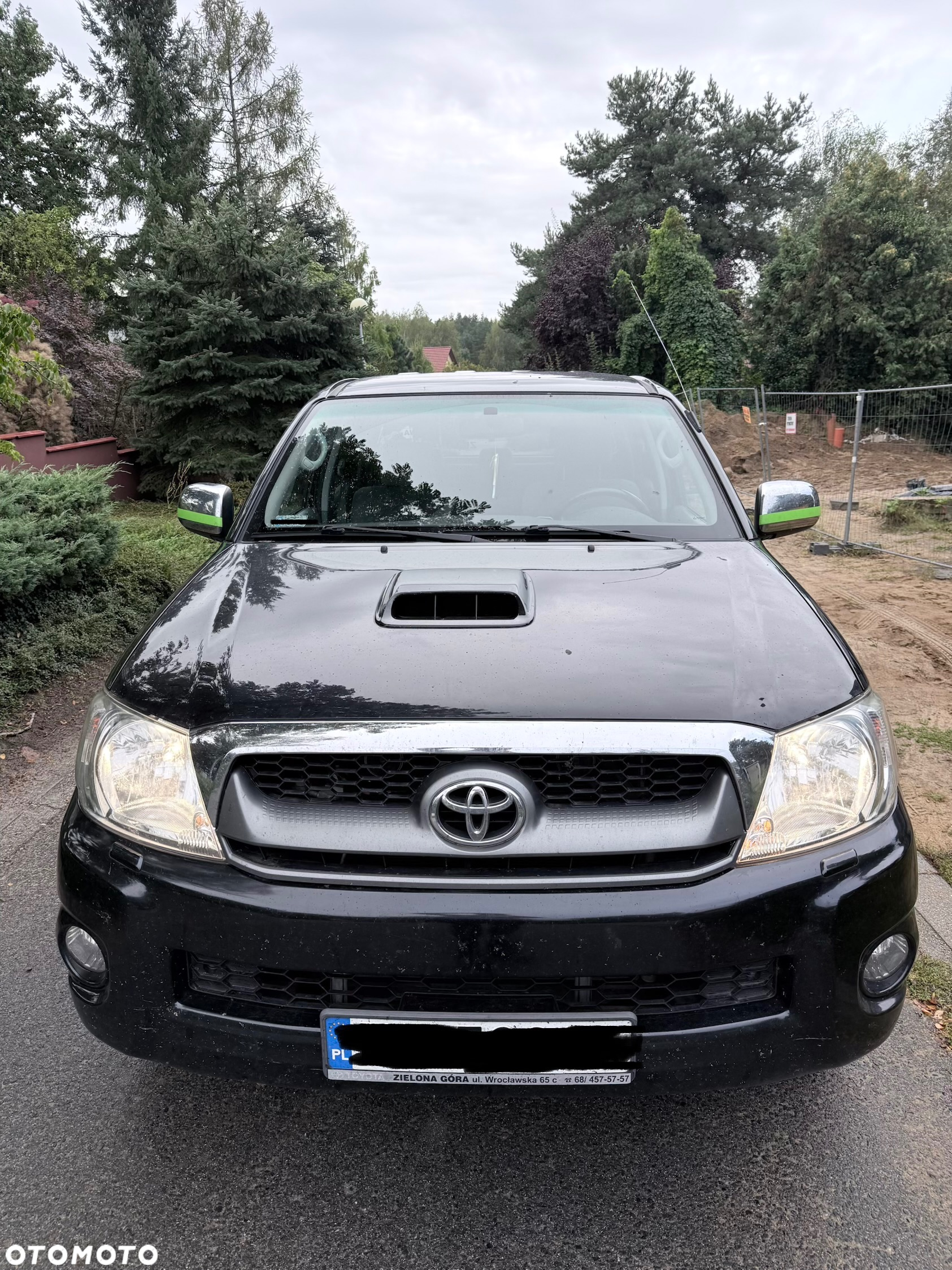 Toyota Hilux - 2