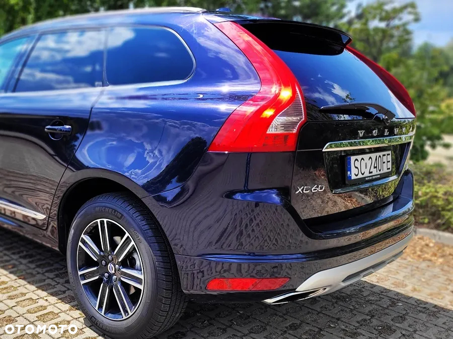 Volvo XC 60 - 4