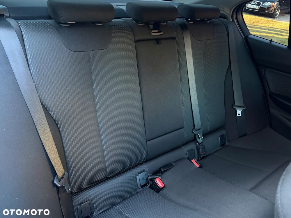 BMW Seria 3 320d - 26