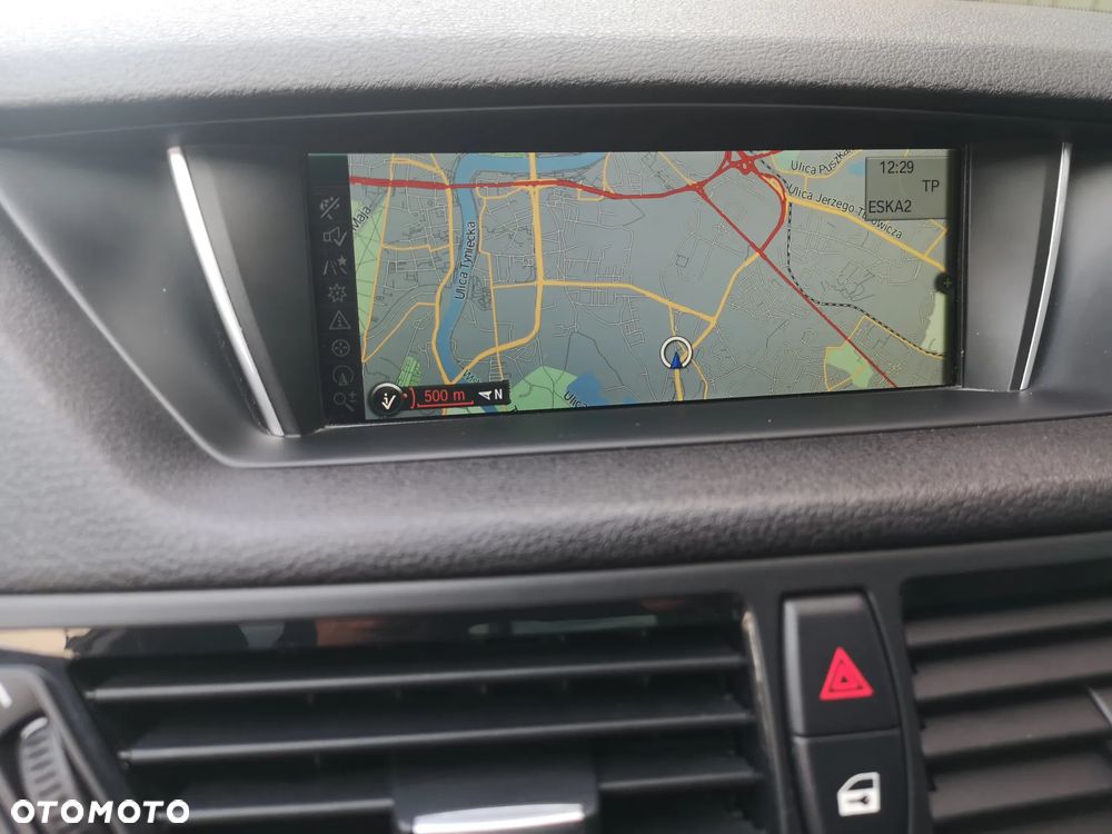 BMW X1 xDrive20i Sport Line - 25