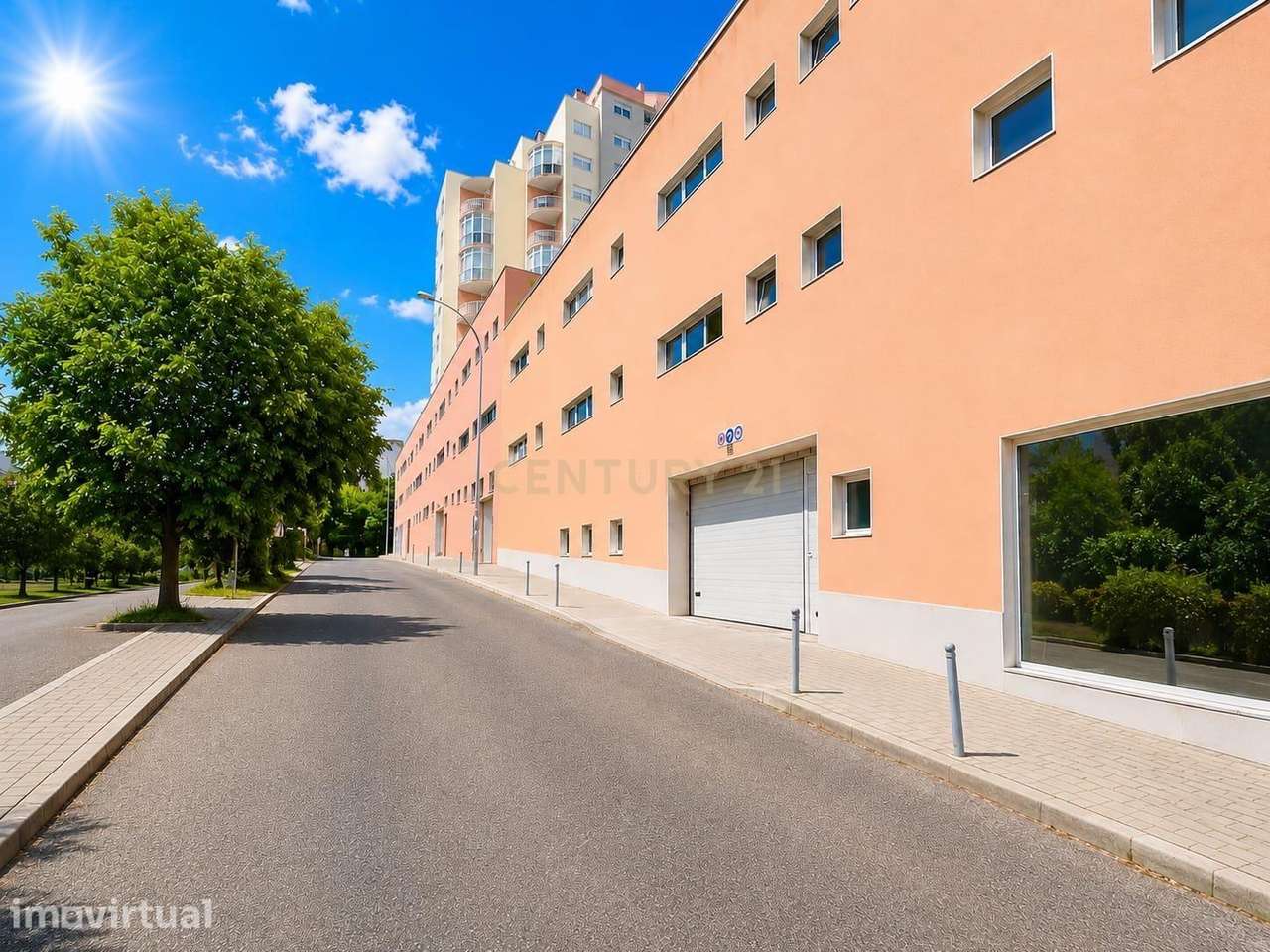 Loja 520m2, no eixo Lisboa–Oeiras–Sintra, com possibilidade garagens - Grande imagem: 4/27