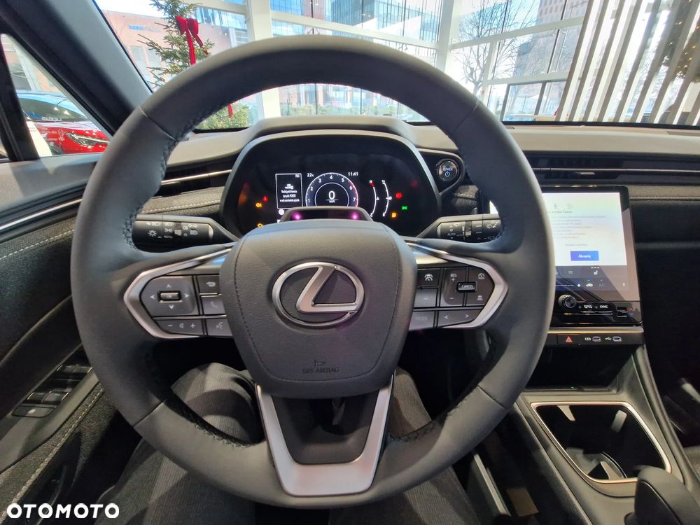 Lexus LBX 1.5 Hybrid - 11