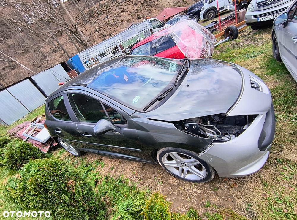 Peugeot 207 - 2