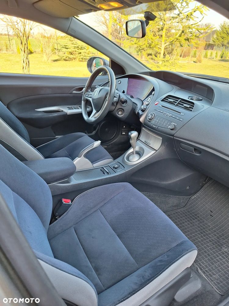 Honda Civic 1.4i-DSi - 11
