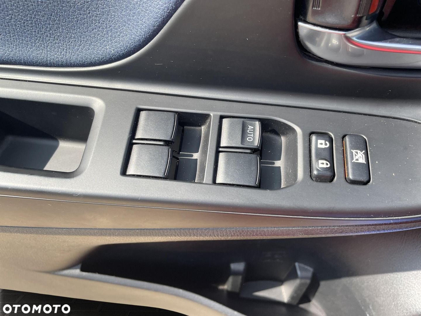 Toyota Yaris - 16