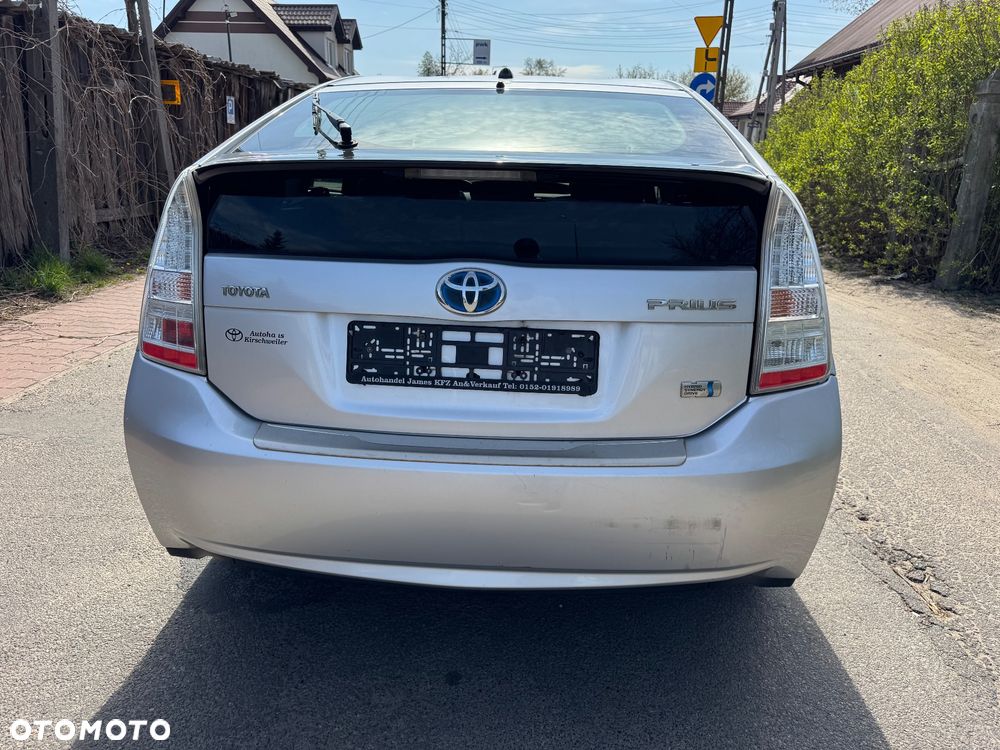 Toyota Prius (Hybrid) Life - 5