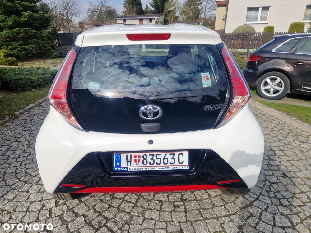 Toyota Aygo x-cite - 10