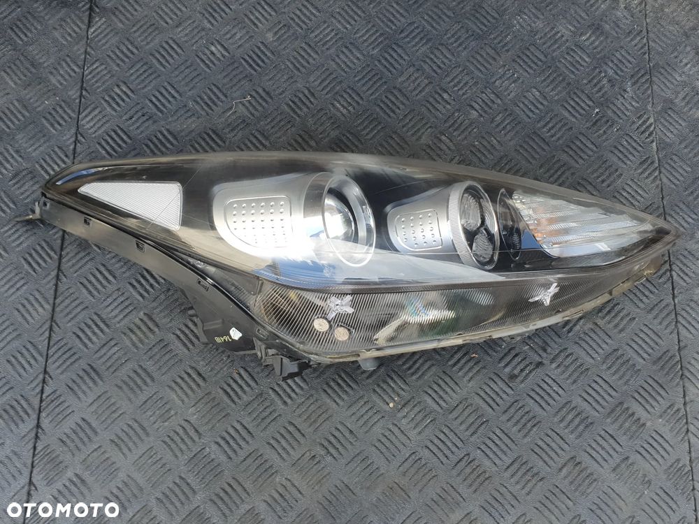 LAMPA REFLEKTOR PRAWY PRZÓD PRZEDNI KIA Sportage IV 92102-F1040 16-21r HOMOLOGACJA E9 - 1