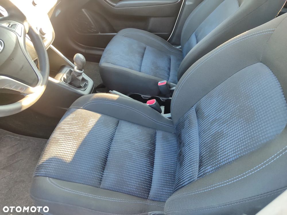 Hyundai ix20 1.4 CRDi blue Comfort - 11