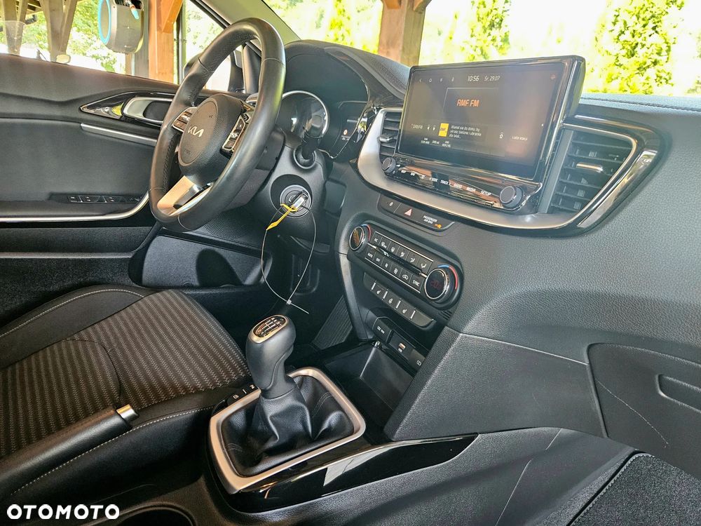 Kia Ceed - 24