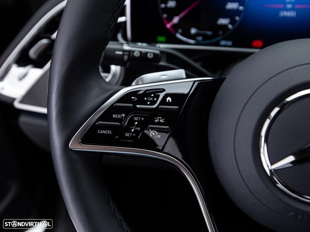 Mercedes-Benz E 300 de 4Matic All-Terrain - 21