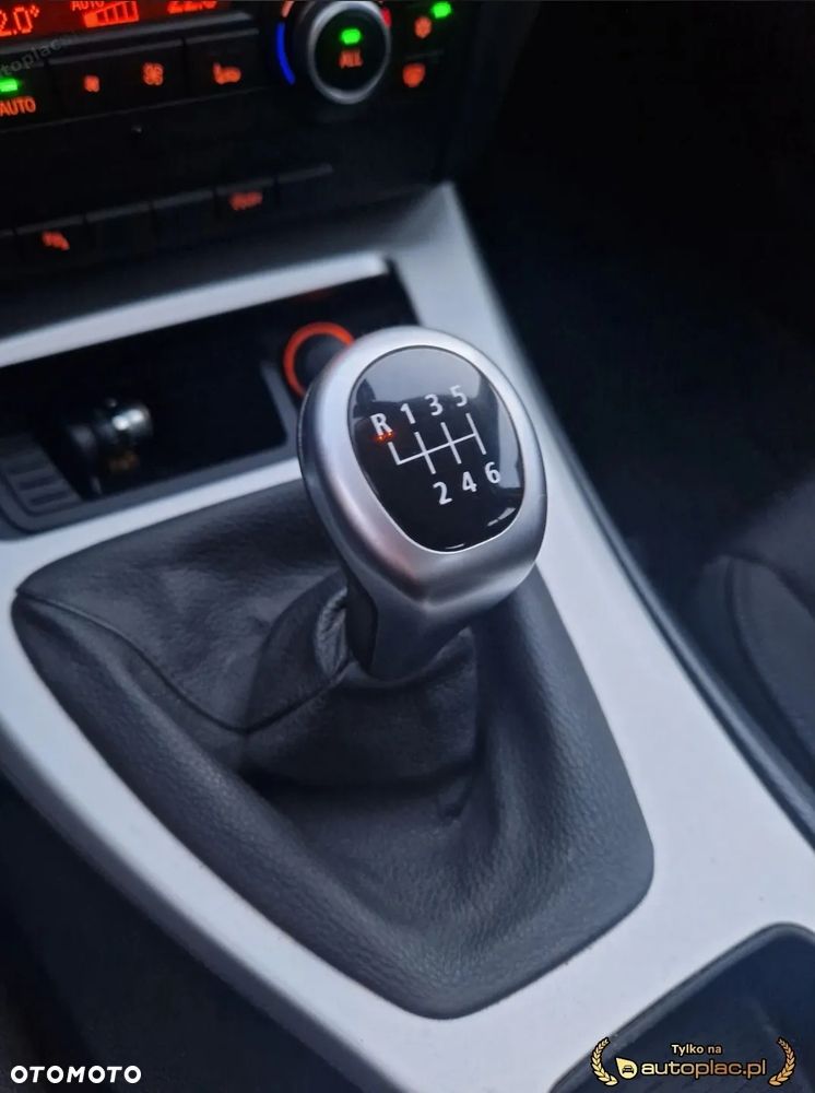 BMW Seria 3 318d - 18