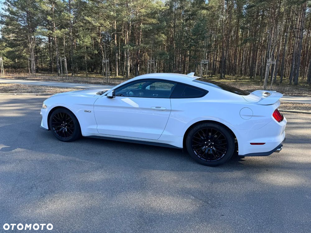 Ford Mustang - 17