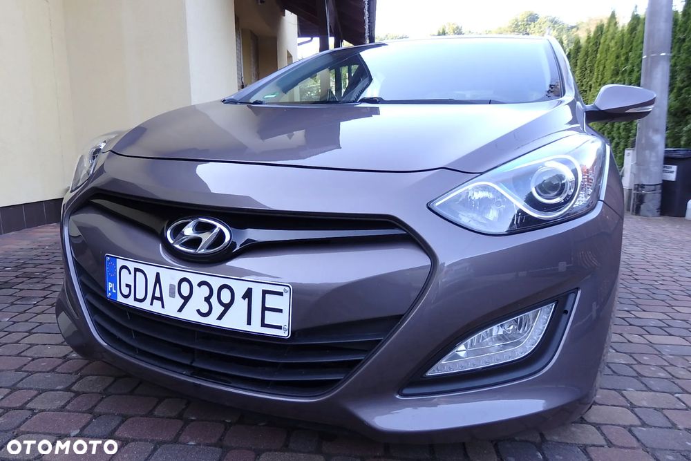 Hyundai i30 1.4 Premium - 1