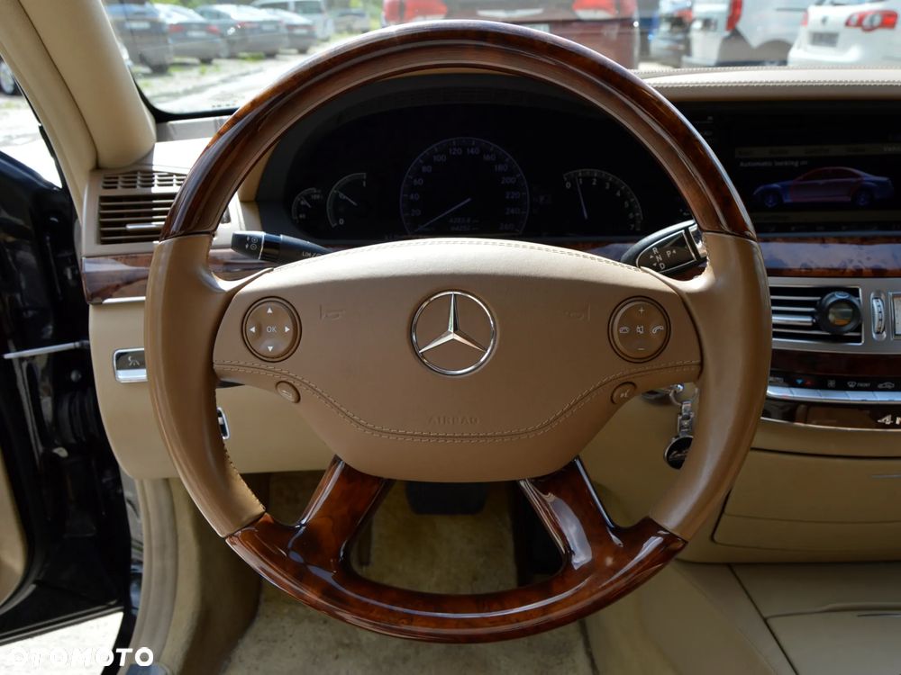 Mercedes-Benz Klasa S 500 4Matic 7G-TRONIC - 12