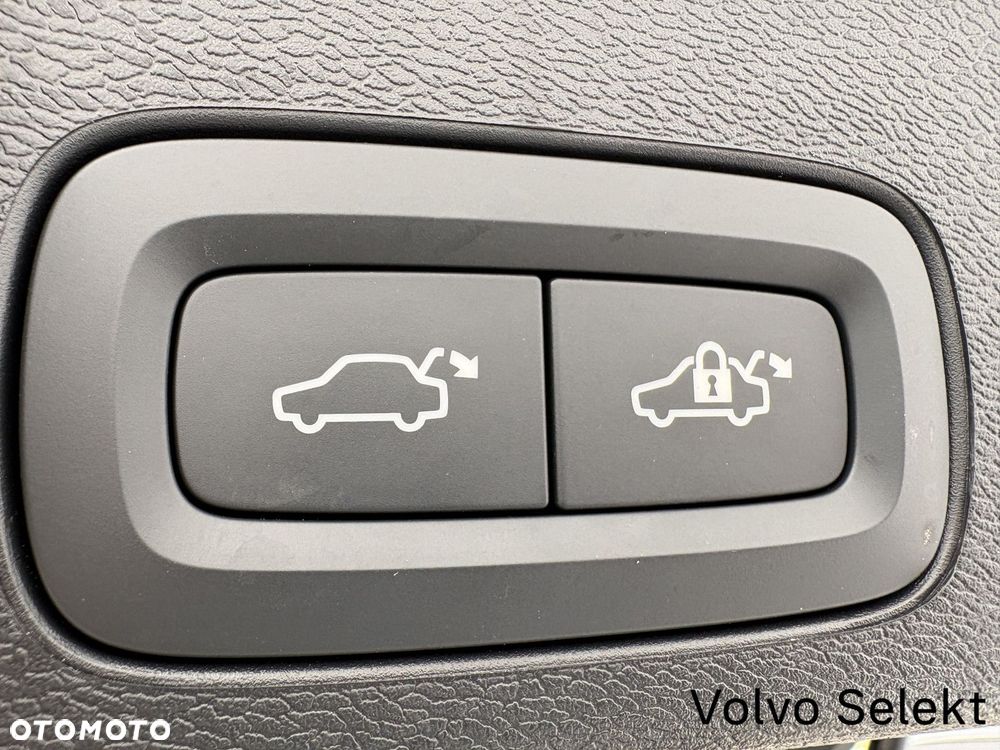 Volvo XC 60 - 25